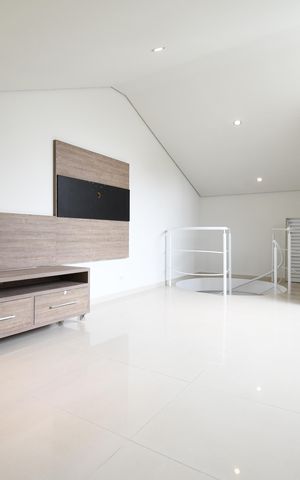 Casa de condomínio para alugar com 180m², 3 quartos e 4 vagasÁtico