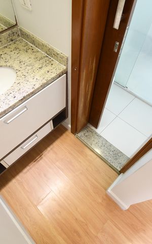 Casa de condomínio para alugar com 180m², 3 quartos e 4 vagasBanheiro da Suíte