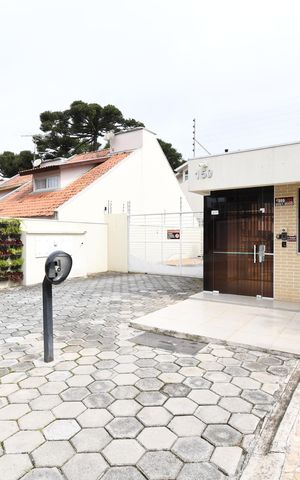 Casa de condomínio para alugar com 180m², 3 quartos e 4 vagasFachada