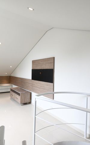 Casa de condomínio para alugar com 180m², 3 quartos e 4 vagasÁtico