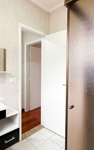 Casa à venda com 90m², 2 quartos e 3 vagas Casa à venda com 90m², 2 quartos e 3 vagasBanheiro Social