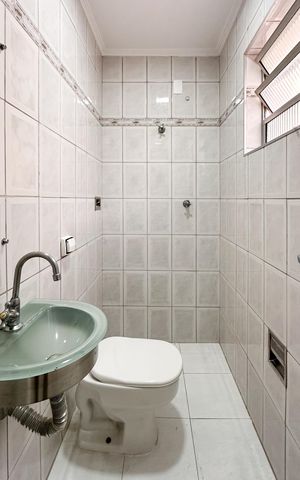 Casa à venda com 90m², 2 quartos e 3 vagas Casa à venda com 90m², 2 quartos e 3 vagasBanheiro Social 2
