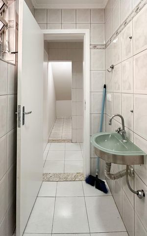 Casa à venda com 90m², 2 quartos e 3 vagas Casa à venda com 90m², 2 quartos e 3 vagasBanheiro Social 2