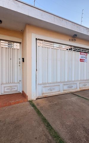 Apartamento para alugar com 113m², 2 quartos e 1 vaga Apartamento para alugar com 113m², 2 quartos e 1 vagaFachada