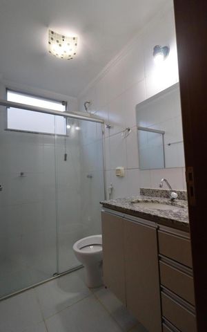 Apartamento para alugar com 113m², 2 quartos e 1 vaga Apartamento para alugar com 113m², 2 quartos e 1 vagaBanheiro da Suíte