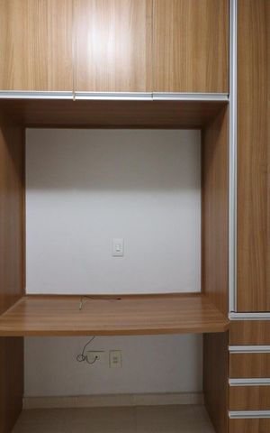 Apartamento para alugar com 113m², 2 quartos e 1 vaga Apartamento para alugar com 113m², 2 quartos e 1 vagaRoupeiro