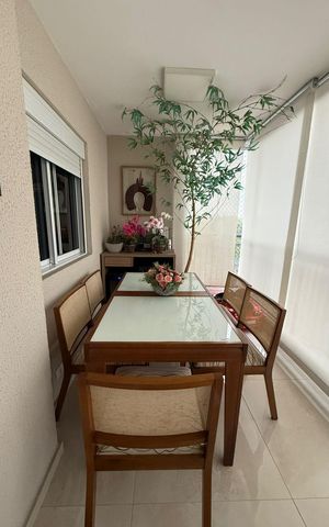 Apartamento à venda com 68m², 2 quartos e 1 vaga Apartamento à venda com 68m², 2 quartos e 1 vagaVaranda