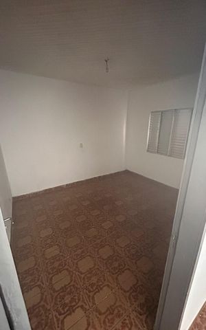 Casa à venda com 266m², 4 quartos e 2 vagas Casa à venda com 266m², 4 quartos e 2 vagasQuarto