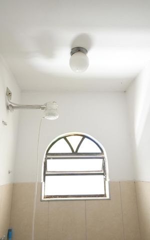 Casa à venda com 159m², 2 quartos e 2 vagasBanheiro Social