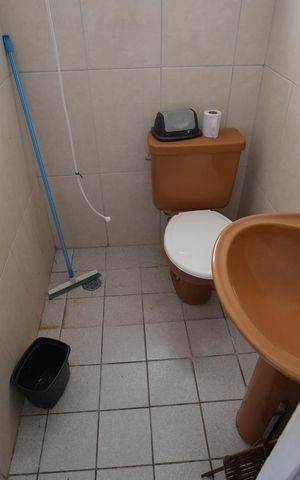 Casa à venda com 159m², 2 quartos e 2 vagasBanheiro Social