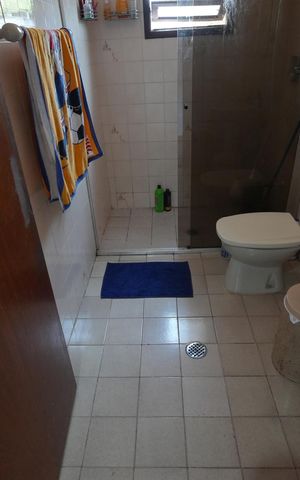 Casa à venda com 159m², 2 quartos e 2 vagasBanheiro Social