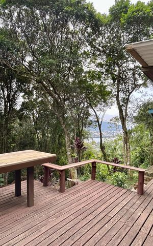 Casa para alugar com 120m², 3 quartos e 1 vaga Casa para alugar com 120m², 3 quartos e 1 vagaVaranda da Sala