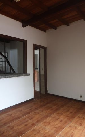 Casa para alugar com 138m², 2 quartos e 3 vagasSala