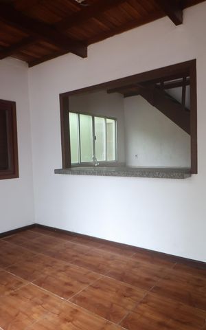 Casa para alugar com 138m², 2 quartos e 3 vagasSala