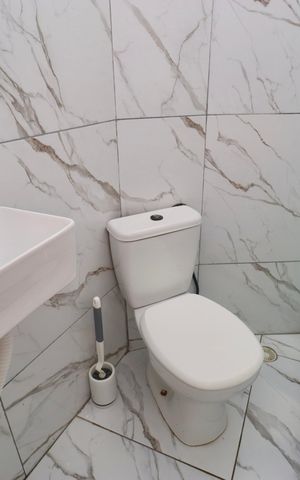 Casa para alugar com 70m², 2 quartos e sem vaga Casa para alugar com 70m², 2 quartos e sem vagaBanheiro