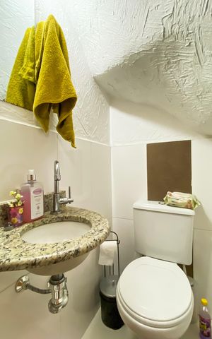 Casa de condomínio para alugar com 74m², 2 quartos e 2 vagas Casa de condomínio para alugar com 74m², 2 quartos e 2 vagasLavabo