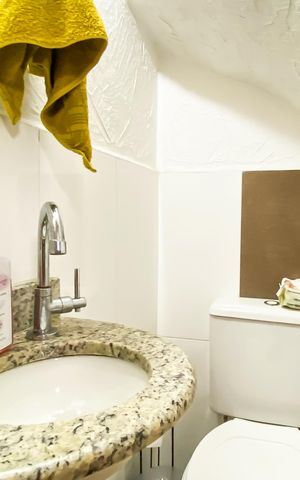 Casa de condomínio para alugar com 74m², 2 quartos e 2 vagas Casa de condomínio para alugar com 74m², 2 quartos e 2 vagasLavabo