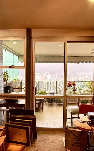 Apartamento para alugar com 180m², 4 quartos e 2 vagas