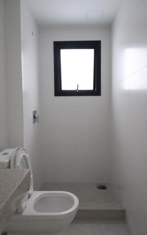 Apartamento à venda com 99m², 2 quartos e 2 vagasBanheiro da Suíte 2
