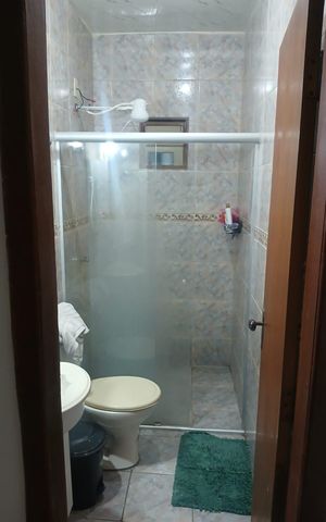 Casa à venda com 151m², 3 quartos e 2 vagas Casa à venda com 151m², 3 quartos e 2 vagasBanheiro