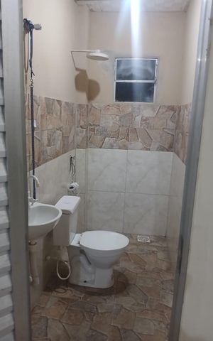 Casa à venda com 151m², 3 quartos e 2 vagas Casa à venda com 151m², 3 quartos e 2 vagasBanheiro