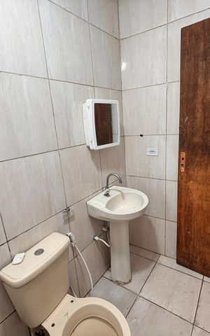 Casa de condomínio para alugar com 40m², 2 quartos e 1 vaga Casa de condomínio para alugar com 40m², 2 quartos e 1 vagaBanheiro