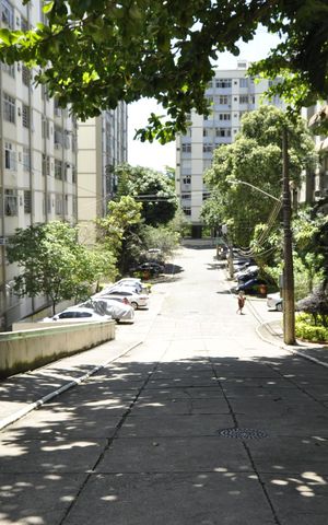 Apartamento à venda com 68m², 2 quartos e 1 vagaÁrea comum
