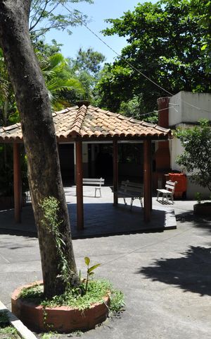 Apartamento à venda com 68m², 2 quartos e 1 vagaÁrea comum
