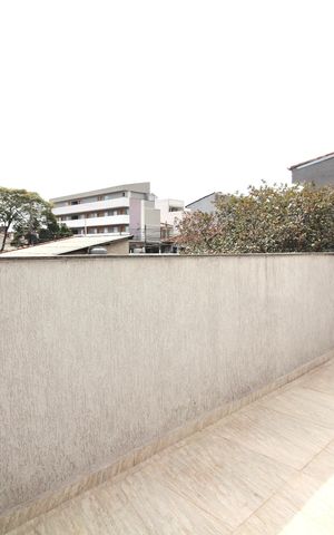 Apartamento à venda com 35m², 2 quartos e 1 vaga Apartamento à venda com 35m², 2 quartos e 1 vagaSacada
