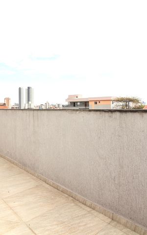 Apartamento à venda com 35m², 2 quartos e 1 vaga Apartamento à venda com 35m², 2 quartos e 1 vagaSacada