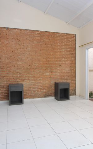 Casa para alugar com 52m², 1 quarto e sem vagaSala / quarto