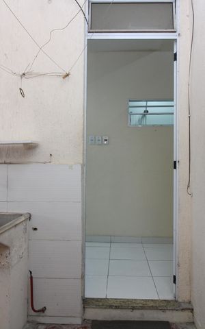 Casa para alugar com 52m², 1 quarto e sem vagaÁrea de Serviço