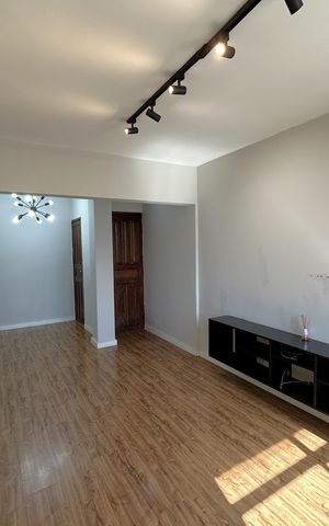 Apartamento à venda com 63m², 2 quartos e 1 vagaSala