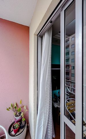 Apartamento à venda com 54m², 2 quartos e 1 vagaVaranda