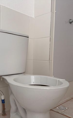 Apartamento à venda com 43m², 2 quartos e 1 vaga Apartamento à venda com 43m², 2 quartos e 1 vagaBanheiro Social