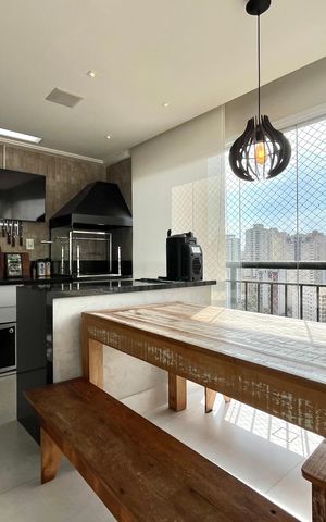 Apartamento à venda com 74m², 2 quartos e 1 vaga Apartamento à venda com 74m², 2 quartos e 1 vagaVaranda