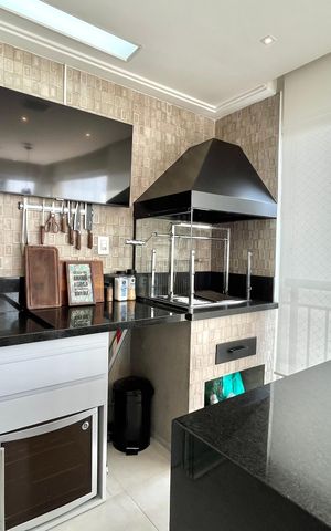 Apartamento à venda com 74m², 2 quartos e 1 vaga Apartamento à venda com 74m², 2 quartos e 1 vagaVaranda