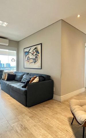 Apartamento à venda com 74m², 2 quartos e 1 vaga Apartamento à venda com 74m², 2 quartos e 1 vagaSala