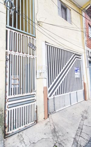 Casa para alugar com 56m², 1 quarto e sem vaga Casa para alugar com 56m², 1 quarto e sem vagaVista da Rua