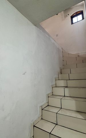 Casa para alugar com 328m², 6 quartos e 4 vagas