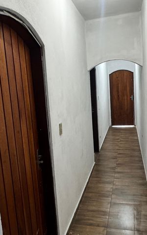 Casa para alugar com 328m², 6 quartos e 4 vagas
