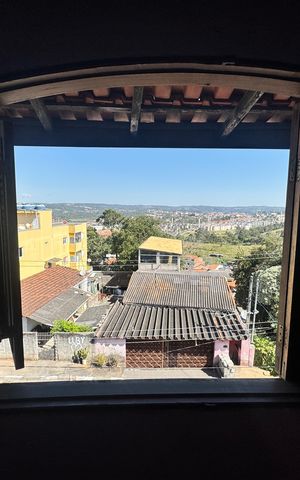 Casa para alugar com 328m², 6 quartos e 4 vagas Casa para alugar com 328m², 6 quartos e 4 vagasVista