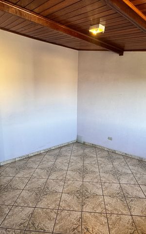Casa para alugar com 328m², 6 quartos e 4 vagas Casa para alugar com 328m², 6 quartos e 4 vagasQuarto