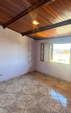 Casa para alugar com 328m², 6 quartos e 4 vagas Casa para alugar com 328m², 6 quartos e 4 vagasQuarto