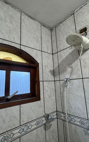 Casa para alugar com 328m², 6 quartos e 4 vagas