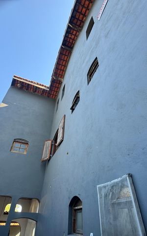 Casa para alugar com 328m², 6 quartos e 4 vagas Casa para alugar com 328m², 6 quartos e 4 vagasFachada