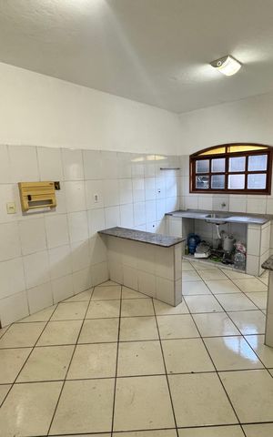 Casa para alugar com 328m², 6 quartos e 4 vagas Casa para alugar com 328m², 6 quartos e 4 vagasCozinha