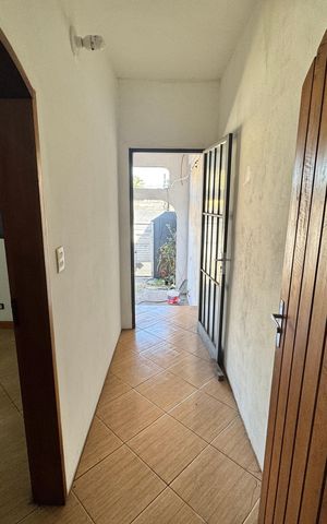Casa para alugar com 328m², 6 quartos e 4 vagas Casa para alugar com 328m², 6 quartos e 4 vagasCorredor