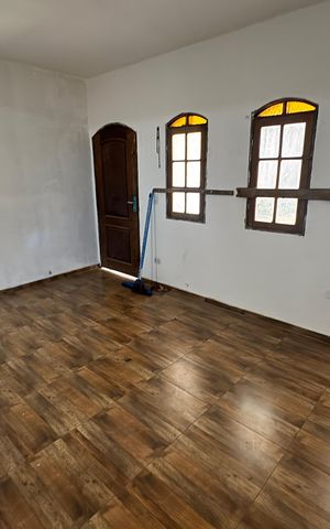 Casa para alugar com 328m², 6 quartos e 4 vagas