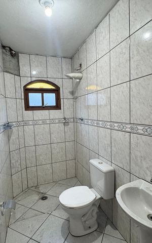 Casa para alugar com 328m², 6 quartos e 4 vagas